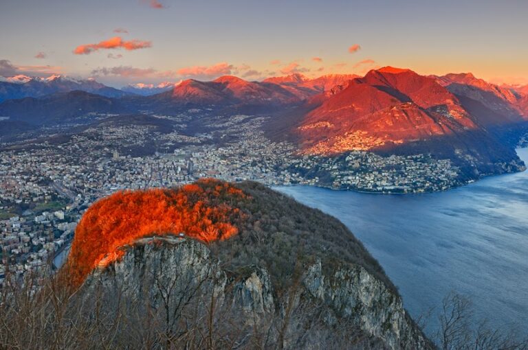 08 Abendrot am San Salavtore mit Lugano